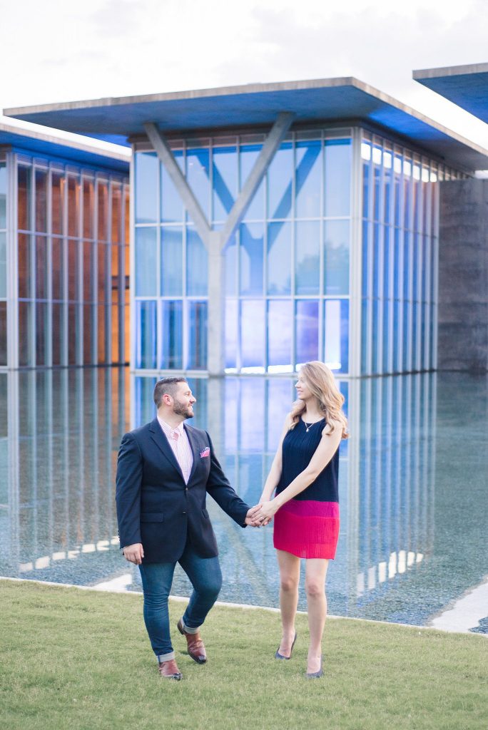 A Navy Blue Themed Engagement Session at the Modern Art Museum 