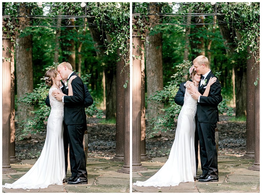 Bride and groom kiss and hug at alter- outdoor wedding- Texas wedding- Sabel Moments Photography 