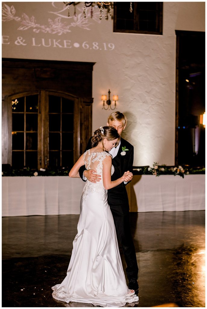 Bride and groom first dance- Sabel Moments Photography