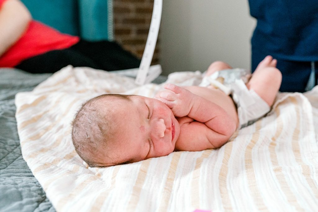 Newborn baby Sailor Mae been measured at Fort Worth Birthing & Wellness Center