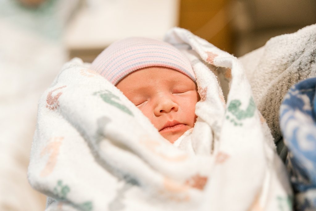 Swaddled newborn baby| Baylor Scott & White Birth 